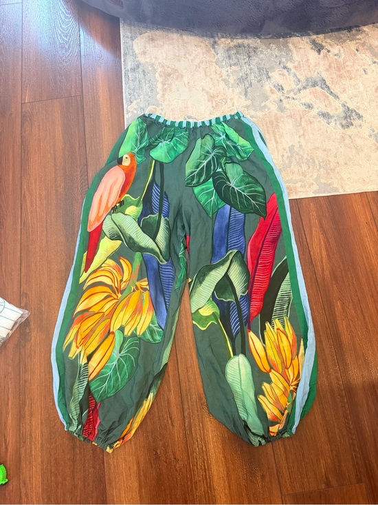 FARM Rio Pants - FARM Rio Green Tropical Parrot Print Harem Pants